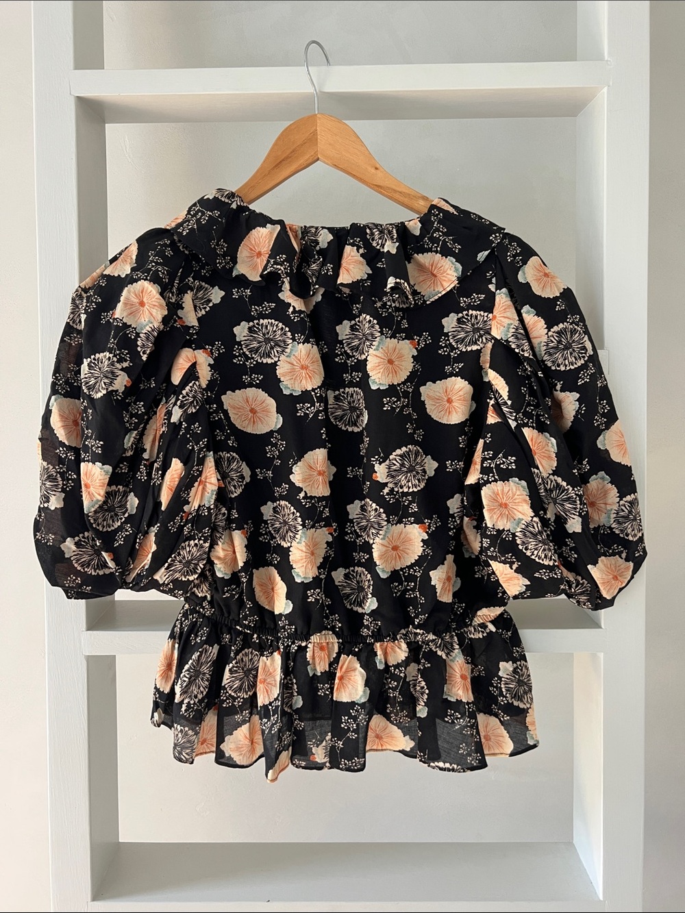 Ulla Johnson Nadia Blouse in Noir Floral - Picture 4 of 6